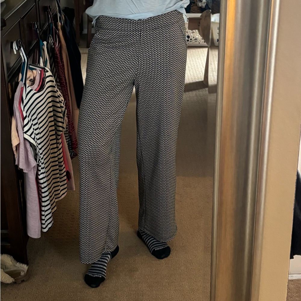 Max Studio Black and White Geometric Trousers